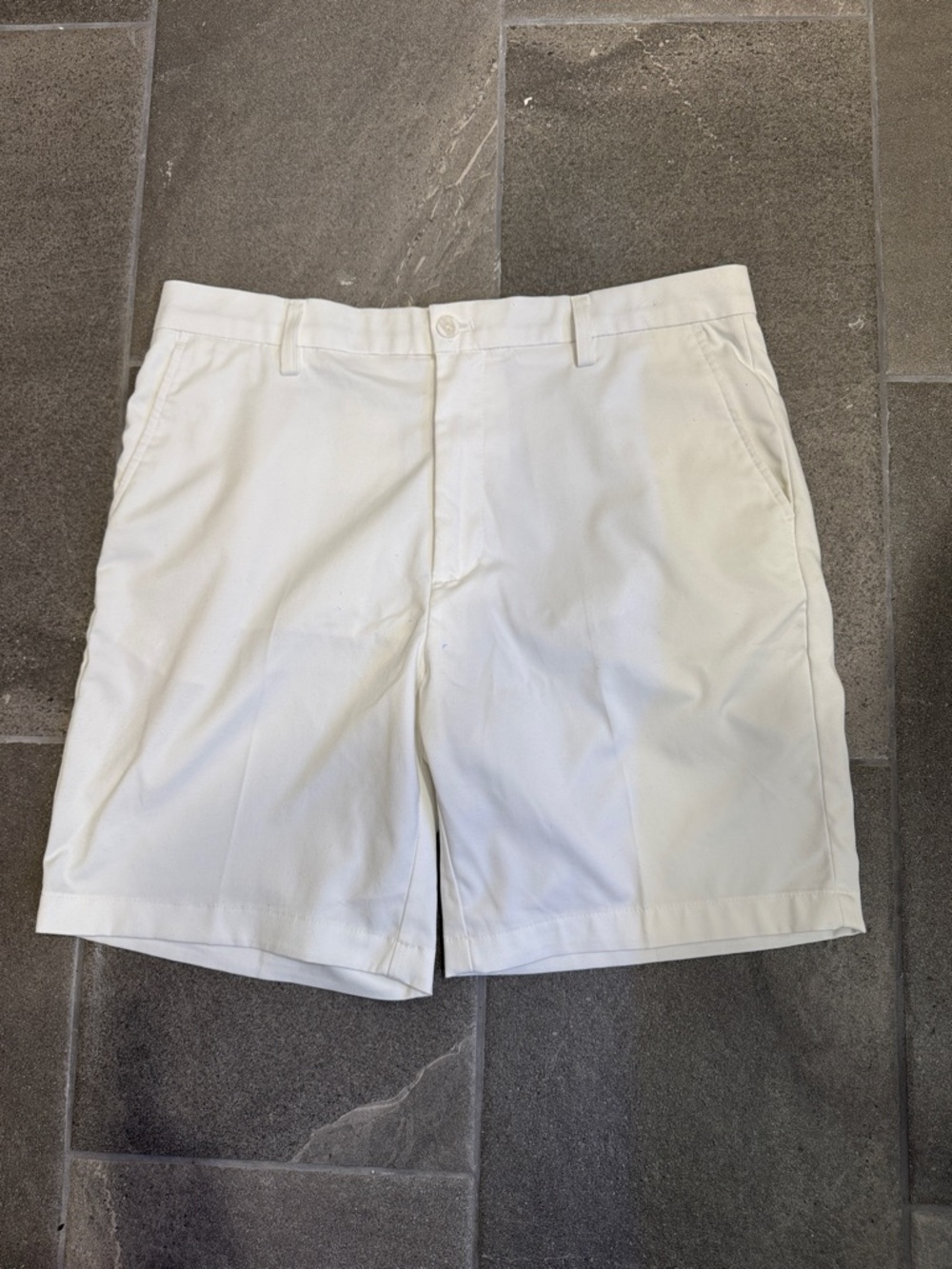 Amazon Essentials Men's White Shorts (Size 36)